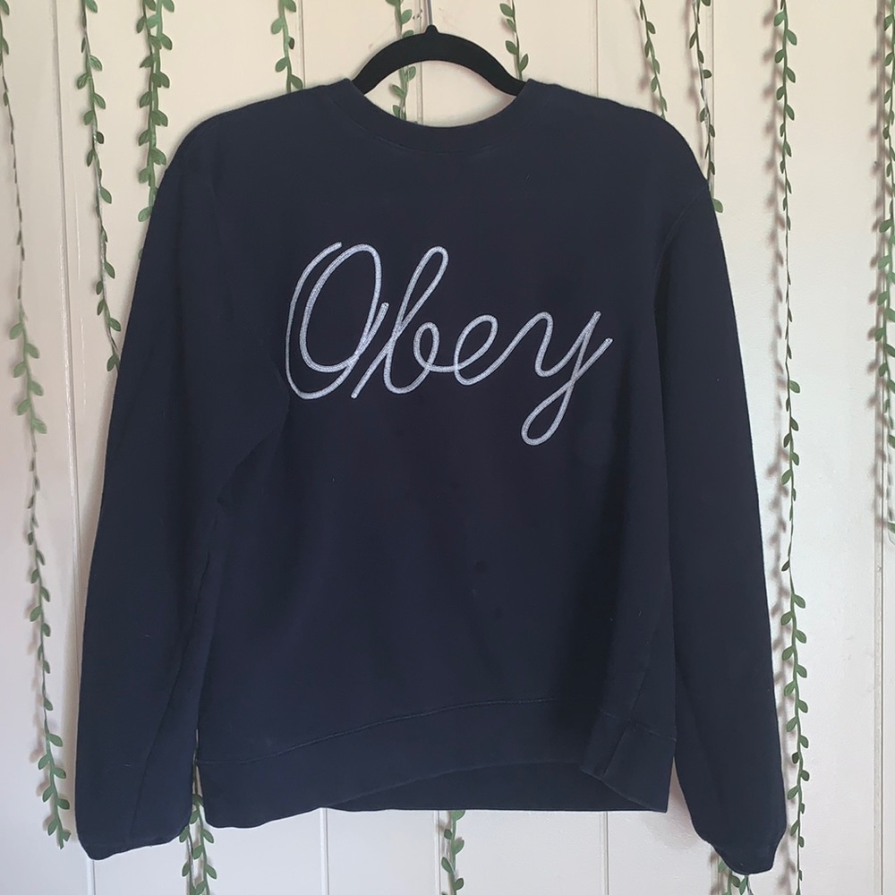Obey Pullover